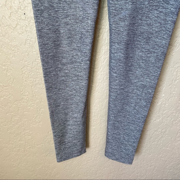 Outdoor Voices 7/8 Warm Up Leggings Size XS Gray Spacedye - Picture 4 of 9